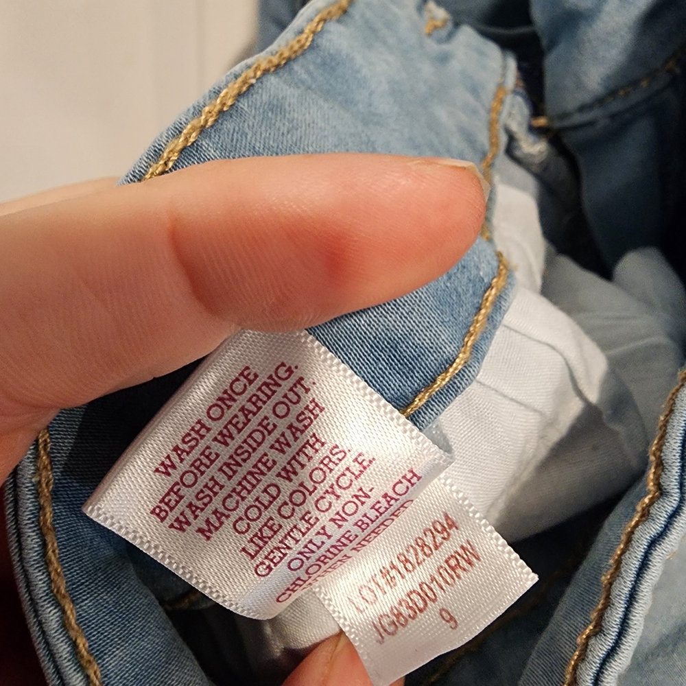 SO Women's Light Blue Skinny Jeans - Picture 8 of 9